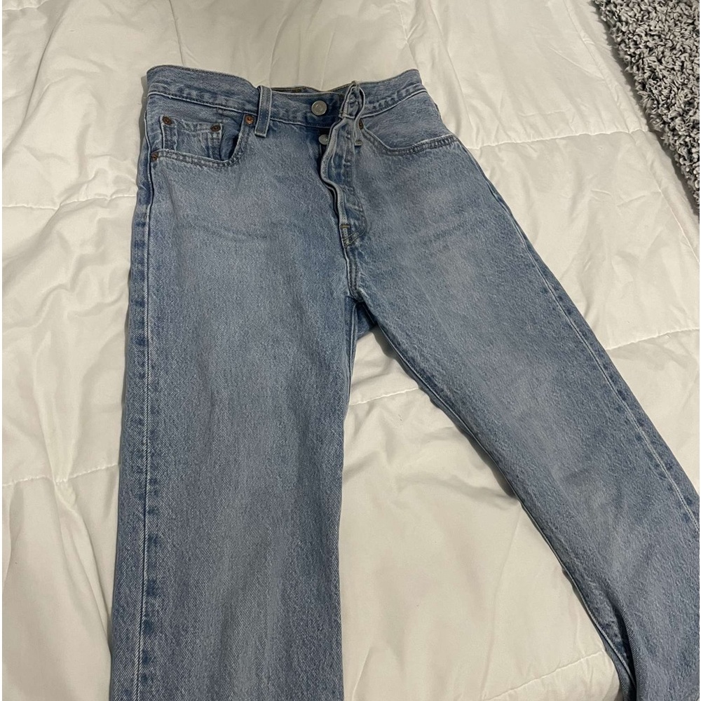 Levi’s jeans size 4